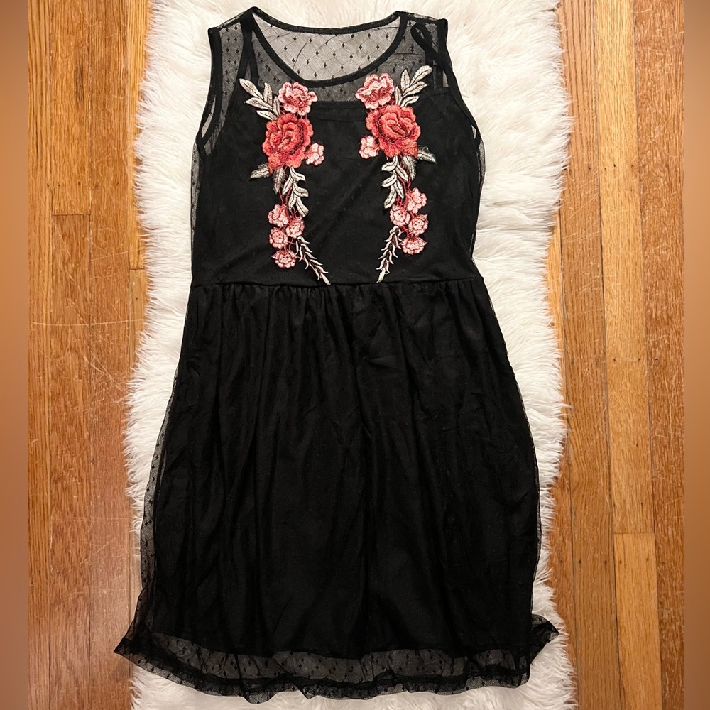 Dress- small - Picture 6 of 8